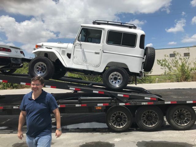 1977 Toyota FJ40 - photo 2