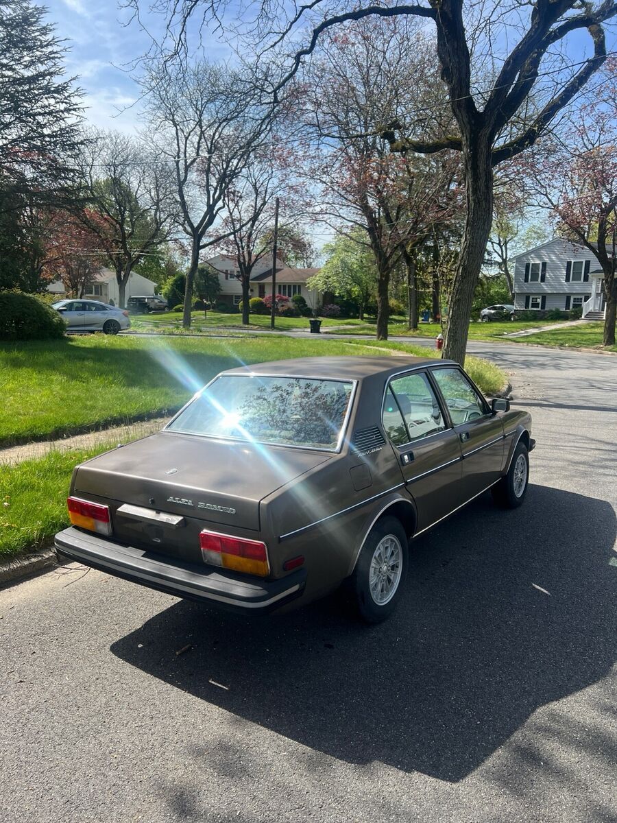 1978 Alfa Romeo Alfetta 2.0 SPORT SEDAN - photo 5