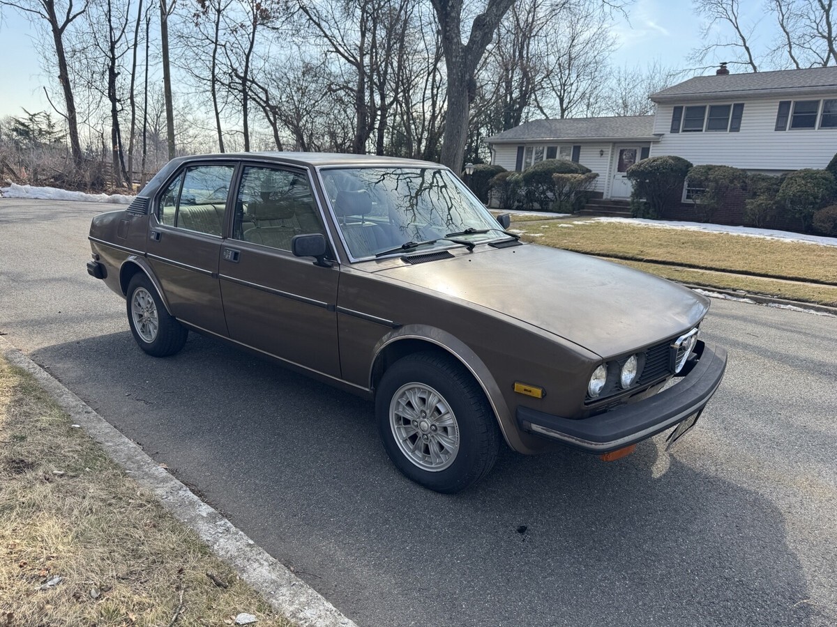 1978 Alfa Romeo Alfetta 2.0 Sport Sedan - photo 13
