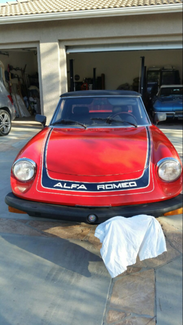 1978 Alfa Romeo Niki Lauda addition # 19 of 300 1978 Alfa Romeo Spider Veloce Convertible 2-Door