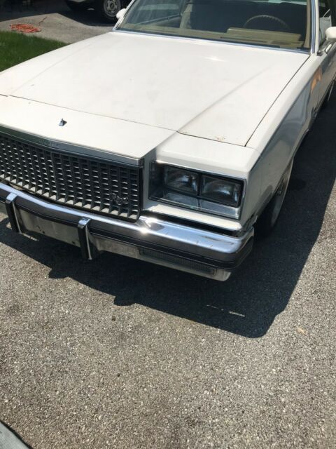 1978 Buick Regal Limited - Loaded with Options plus Chevy 305 4Bbl 1978 Buick Regal Custom
