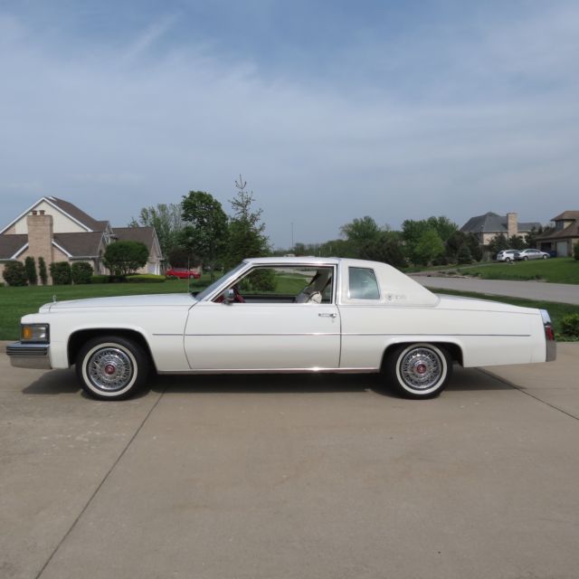 1978 Cadillac DeVille White Leather - photo 3
