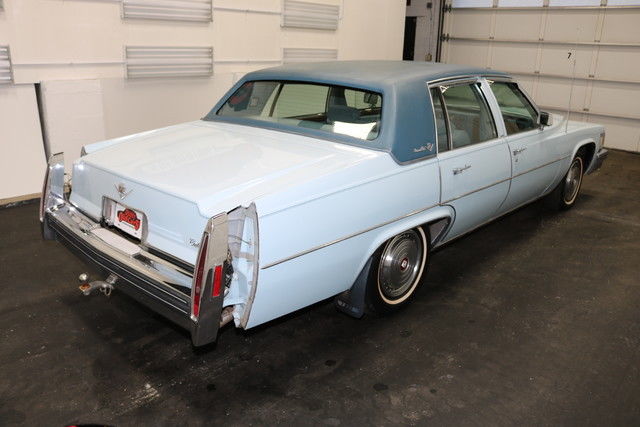 1978 Cadillac DeVille Sedan Runs Drives Body Intr Good 425V8 3 spd auto - photo 10