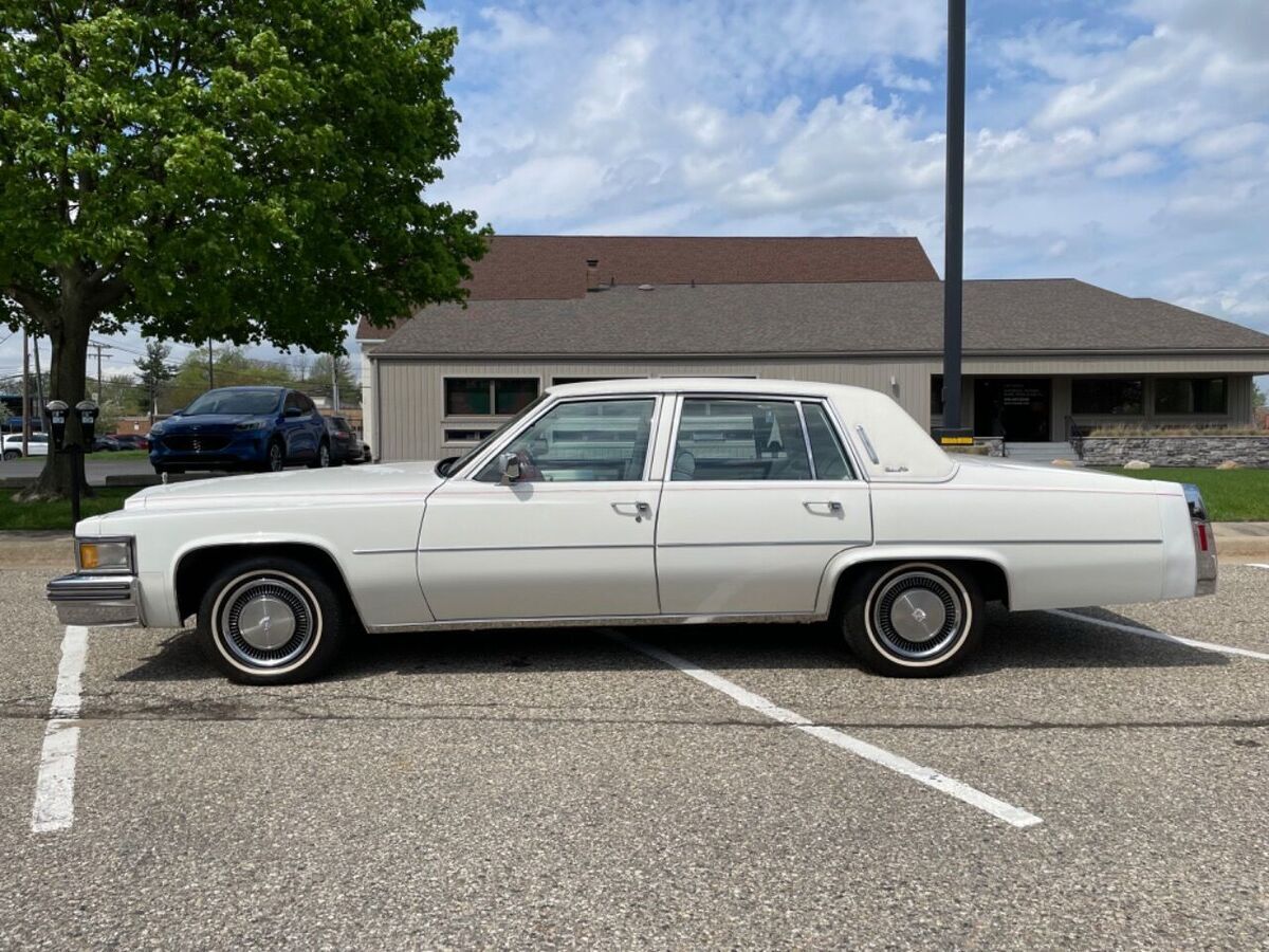 1978 Cadillac DeVille Sedan Deville - photo 3