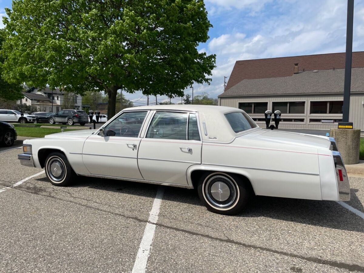 1978 Cadillac DeVille Sedan Deville - photo 4