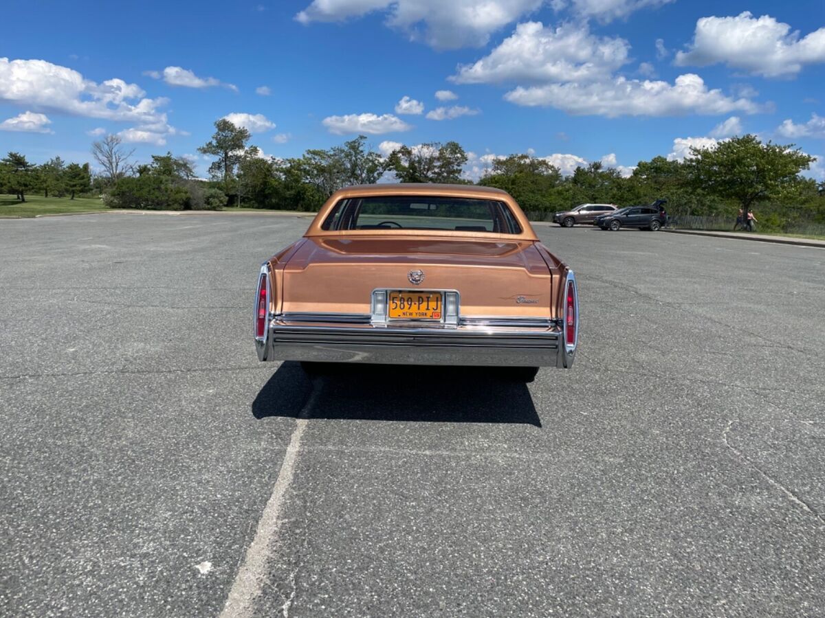 1978 Cadillac Fleetwood - photo 2