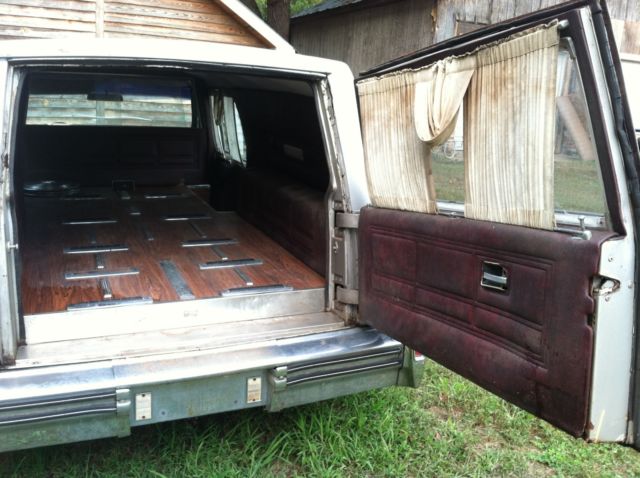 1978 Cadillac Hearse - photo 6