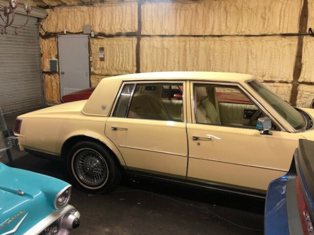 1978 Cadillac Seville - photo 2