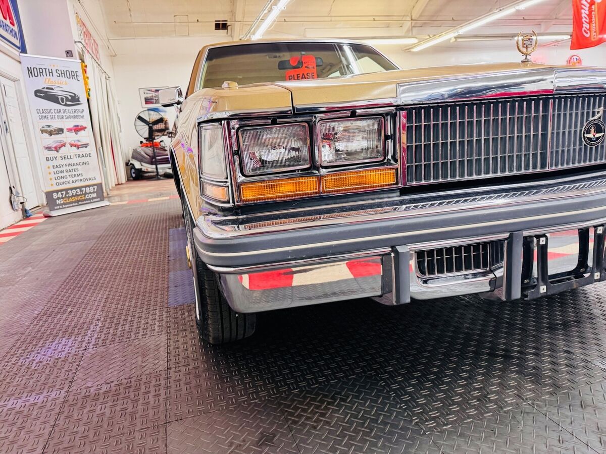 1978 Cadillac Seville - 4 DOOR SEDAN - LIKE NEW CONDITION -SEE VIDEO - photo 8