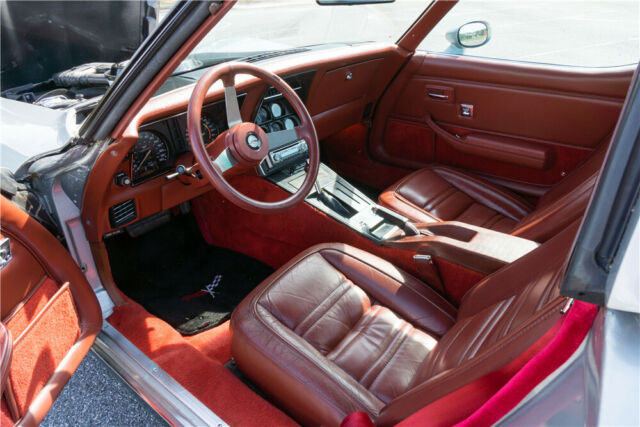1978 Chevrolet Corvette 25th Anniversary Corvette, 350ci V8 Auto, 4K Miles - photo 9