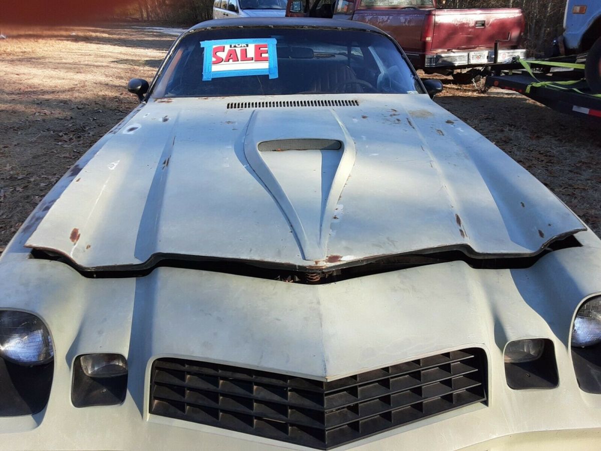 1978 CHEVROLET CAMARO. V 8 FOUR BARREL CARBURETOR. VERY STRONG ENGINE $$$$$ 1978 Chevrolet Camaro