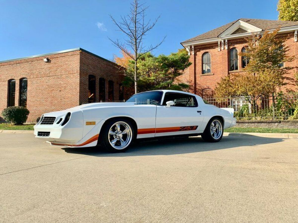 1978 Chevrolet Camaro Z/28 White 427 V8 Automatic 1978 Chevrolet Camaro