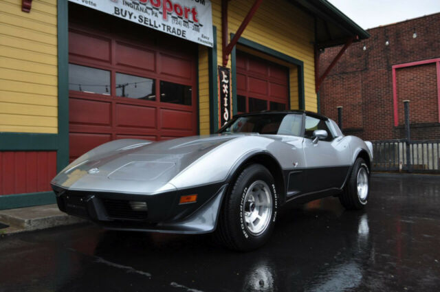 1978 Chevrolet Corvette 1978 L82 4 Speed Silver Anniversary Corvette! - photo 6