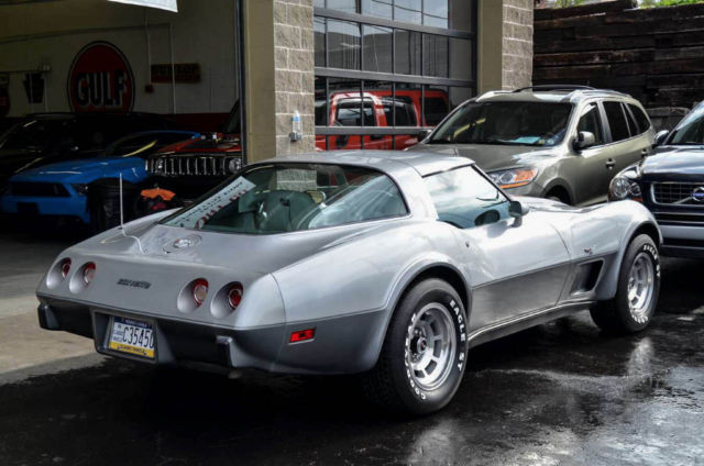 1978 Chevrolet Corvette 25th Anniversary Edition - photo 3