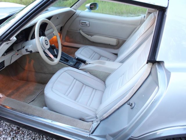 1978 Chevrolet Corvette 25th Silver Anniversary 48k Miles ~120+ Pictures~ - photo 13