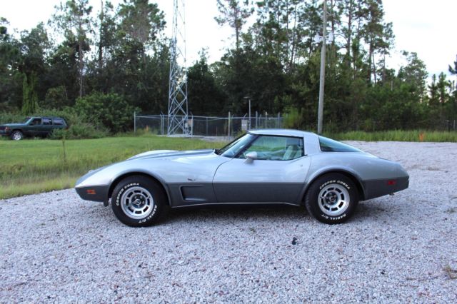 1978 Chevrolet Corvette 25th Silver Anniversary 48k Miles ~120+ Pictures~ - photo 2