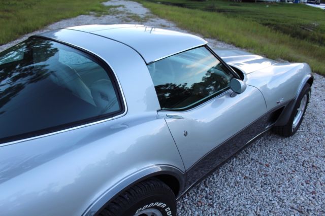 1978 Chevrolet Corvette 25th Silver Anniversary 48k Miles ~120+ Pictures~ - photo 9