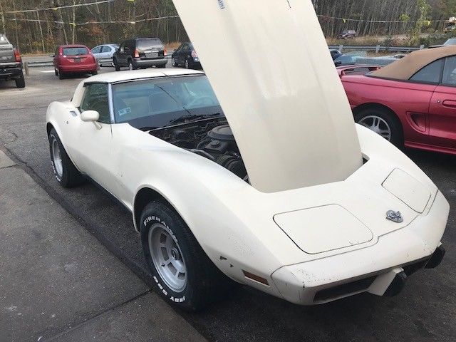 1978 Chevrolet Corvette Cream on Cream "BARNFIND" Automatic 1978 Chevrolet Corvette
