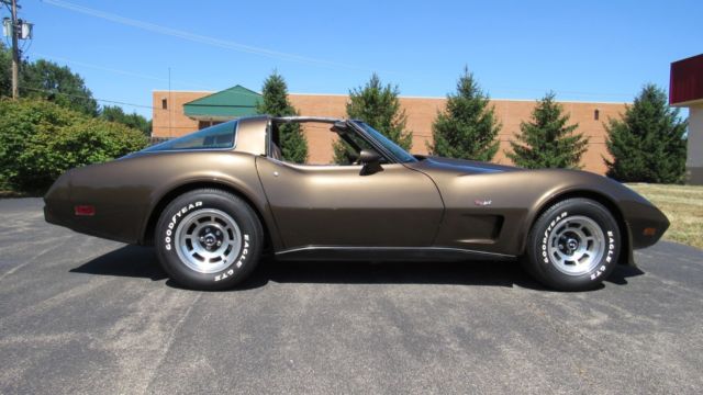 1978 Chevrolet Corvette, Factory 4 speed Brown over Brown, 2 Owners, #'s match. 1978 Chevrolet Corvette Corvette