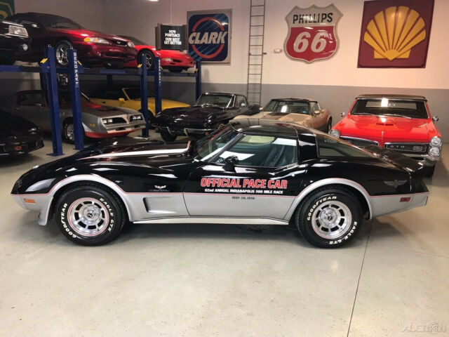 1978 Chevrolet Corvette Indy 500 Pace Car - photo 2