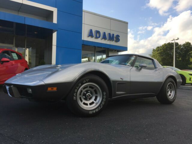 1978 CHEVROLET CORVETTE L-48 4 SPEED 1978 Chevrolet Corvette