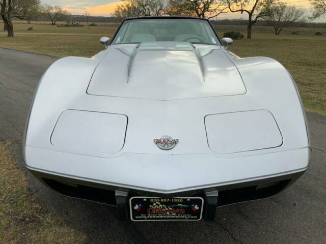 1978 Chevrolet Corvette L-82 4 speed Silver Anniversary 24k miles Oyst - photo 7