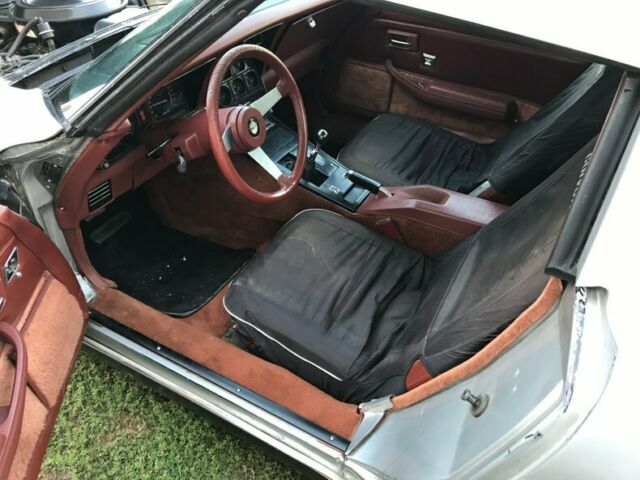 1978 Chevrolet Corvette L-82 4spd Silver Anniversary - photo 11