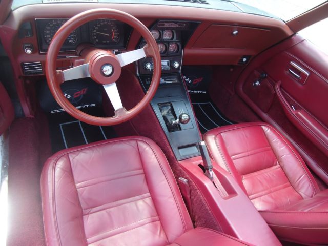 1978 Chevrolet Corvette RED - photo 3