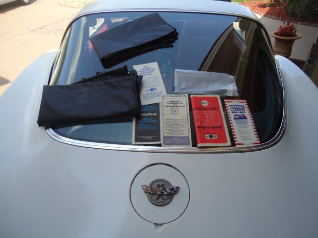 1978 Chevrolet Corvette RED - photo 4