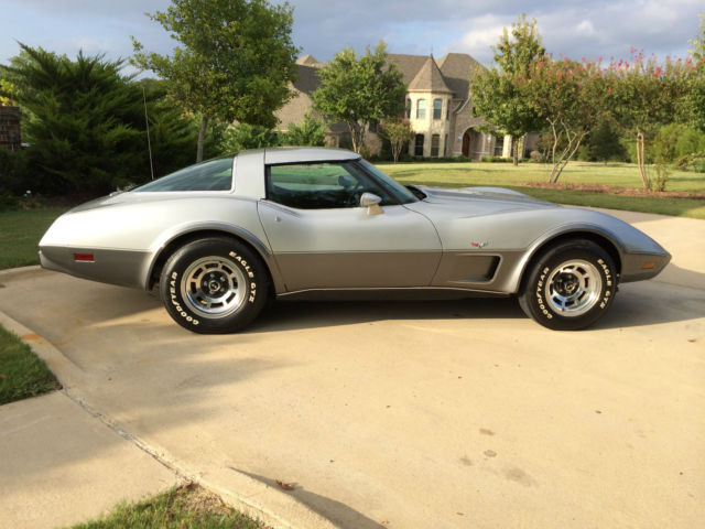 1978 Chevrolet Corvette Silver on Charcoal - photo 3