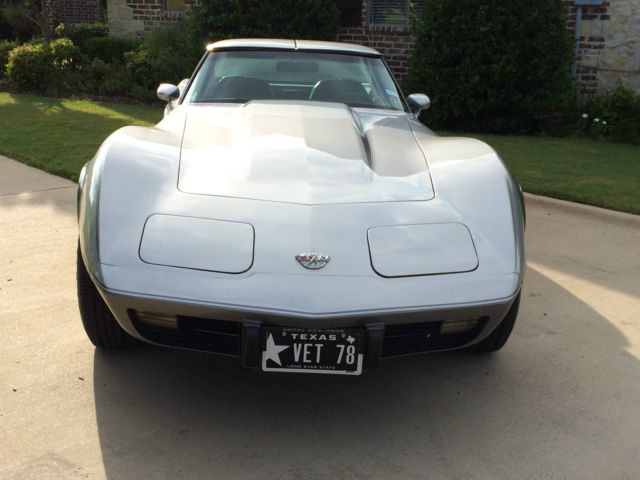 1978 Chevrolet Corvette Silver on Charcoal - photo 4