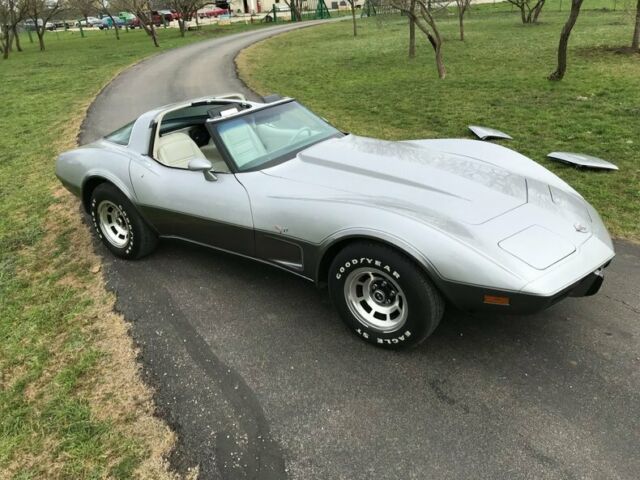 1978 Chevrolet Corvette Silver Anniversary collector's Edition - photo 12