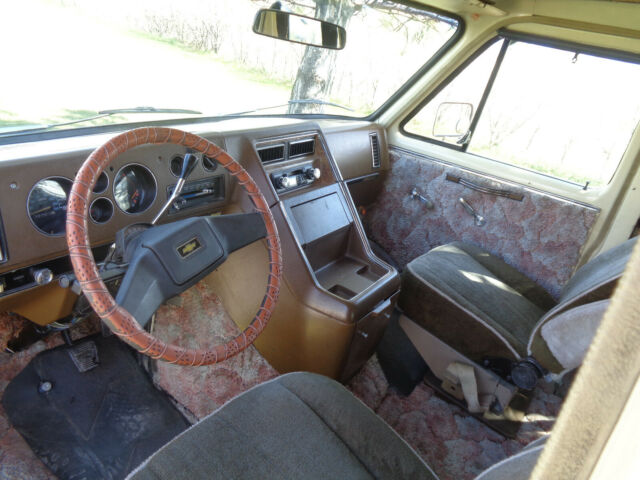 1978 Chevrolet G20 Van Beauville - photo 12