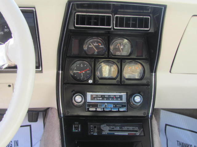 1978 Chevrolet Corvette Silver Anniversary Edition - photo 11