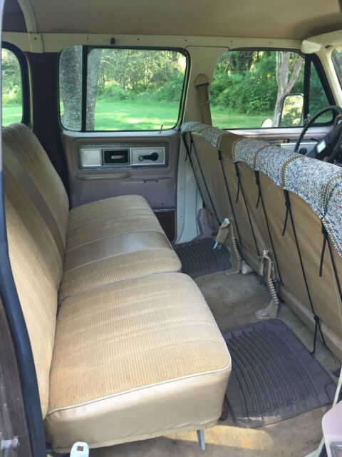 1978 Chevrolet Suburban Silverado - photo 4