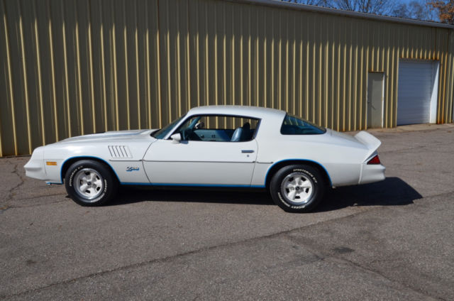 1978 Chevrolet Camaro Z28 - photo 2