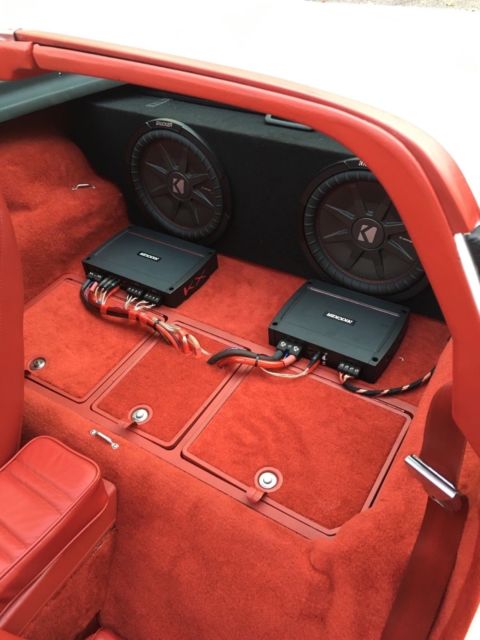 1978 Chevrolet Corvette Brand new pain original classic white - photo 10