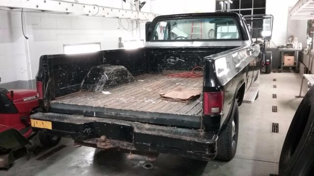 1978 Chevrolet C/K Pickup 2500 Custom Deluxe - photo 3