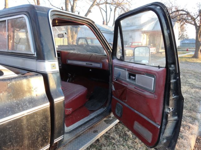 1978 Chevrolet C/K Pickup 1500 HAS ALL OF IT! - photo 8