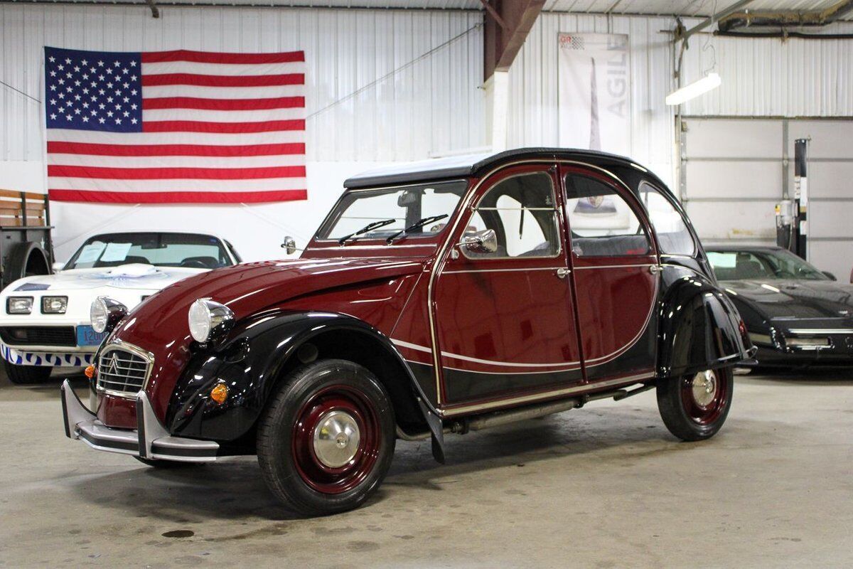 1978 Citroen 2CV 781 Miles red/black Coupe 602cc H2 4-Speed Manual 1978 Citroen 2CV