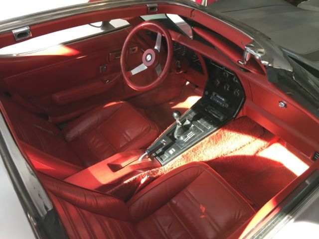 1978 Chevrolet Corvette 2 Door Coupe with T-tops - photo 4