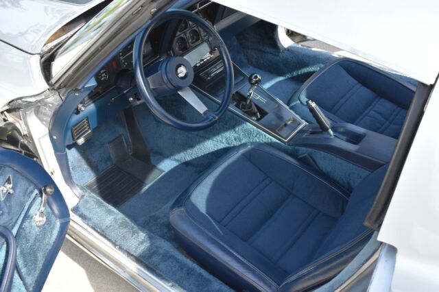 1978 Chevrolet Corvette SA - photo 2