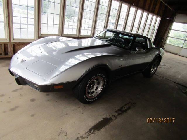 1978 Corvette Silver Anniversery 40 Thousand Orginal Miles 1978 Chevrolet Corvette silver anniversery