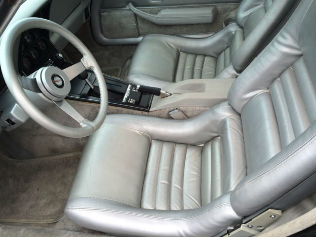 1978 Chevrolet Corvette aniversory addition - photo 5