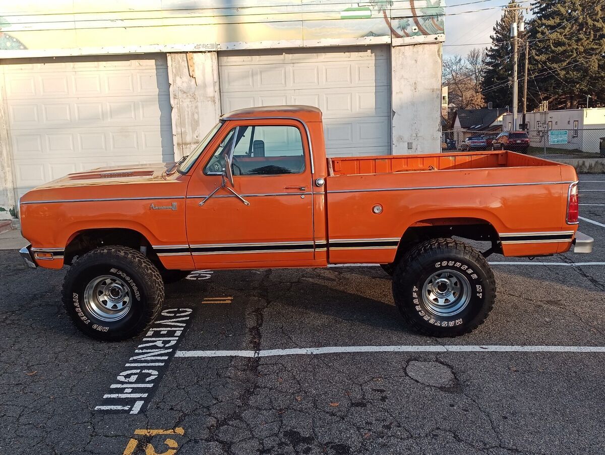 1978 Dodge Power Wagon Adventurer SE 100 Shortbed 4x4 360/AT/AC Classic - photo 10