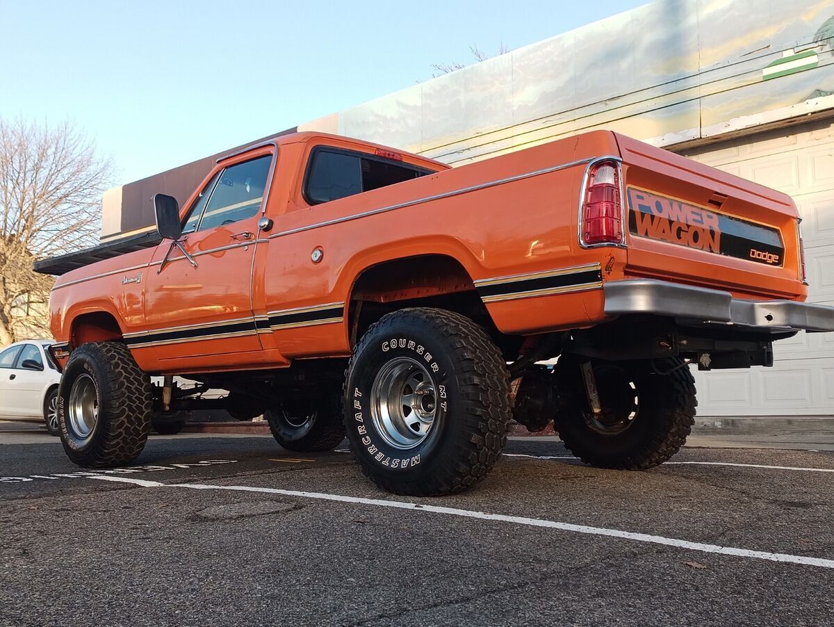 1978 Dodge Power Wagon Adventurer SE 100 Shortbed 4x4 360/AT/AC Classic - photo 2
