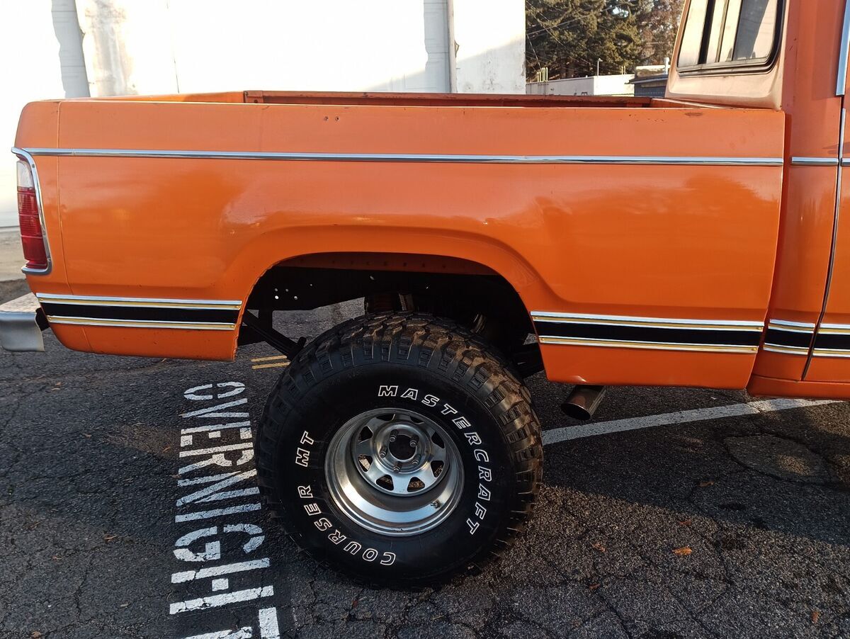 1978 Dodge Power Wagon Adventurer SE 100 Shortbed 4x4 360/AT/AC Classic - photo 6