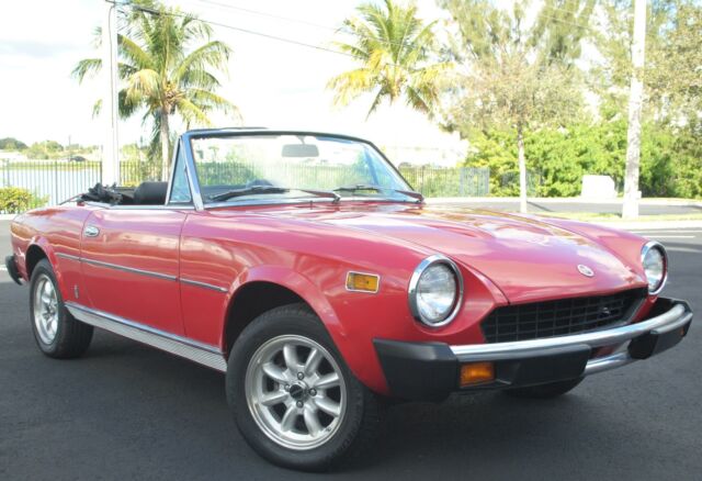 1978 FIAT 124 SPIDER CONVERTIBLE, 1.8L 4Cyl, 5-SPD MANUAL, 65K MLS, NO RESERVE. 1978 Fiat 124 Spider Convertible