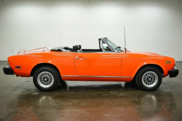 1978 Fiat 124 Spider Sport - photo 8