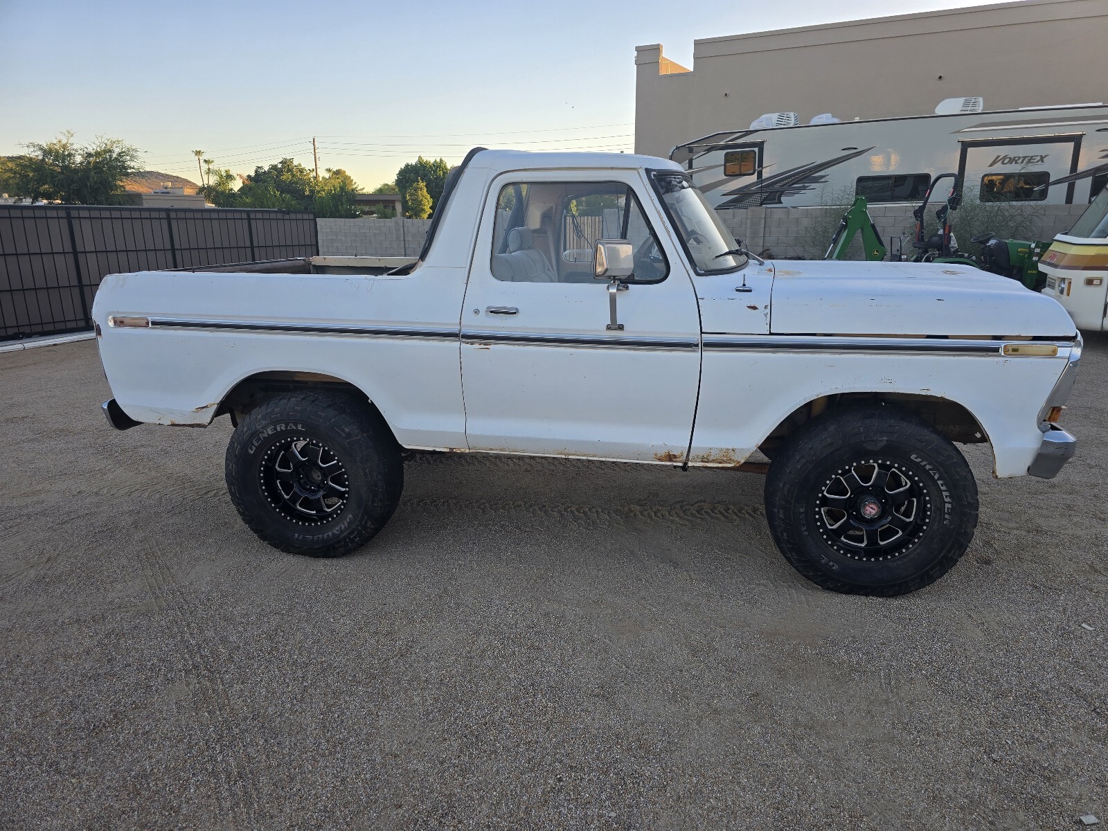 1978 Ford Bronco lt - photo 2